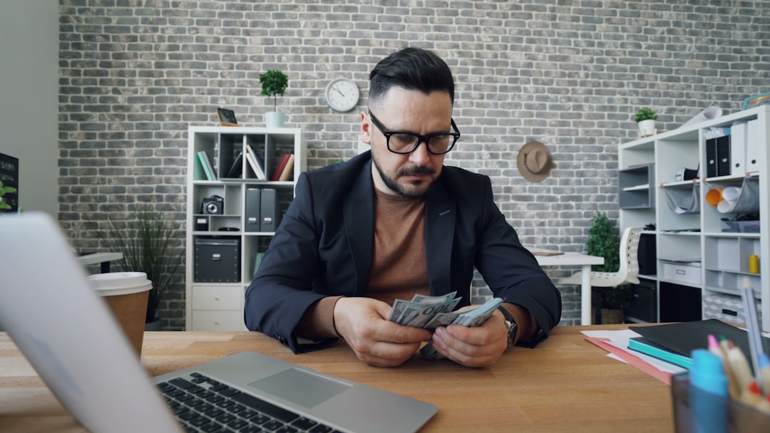 Remote Salary: Mức Lương Cho Nhân Viên Làm Việc Từ Xa Tại Việt Nam