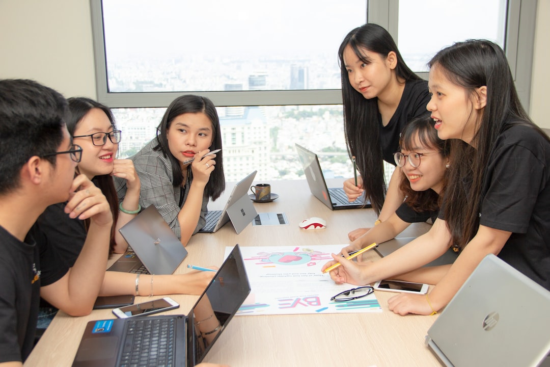 tuyển dụng nhân sự AI - tổng quan và phân tích | TalentHunter.asia