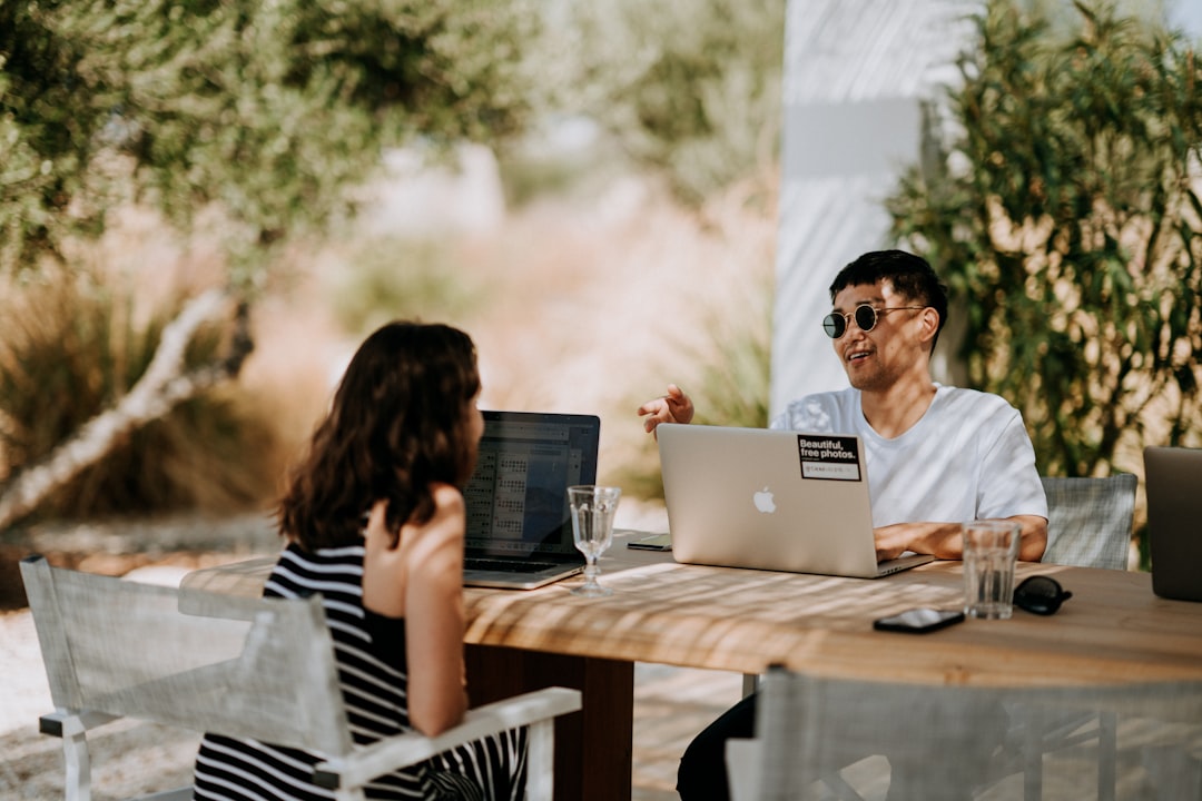 Freelance recruiter và cộng tác viên tuyển dụng khác nhau thế nào