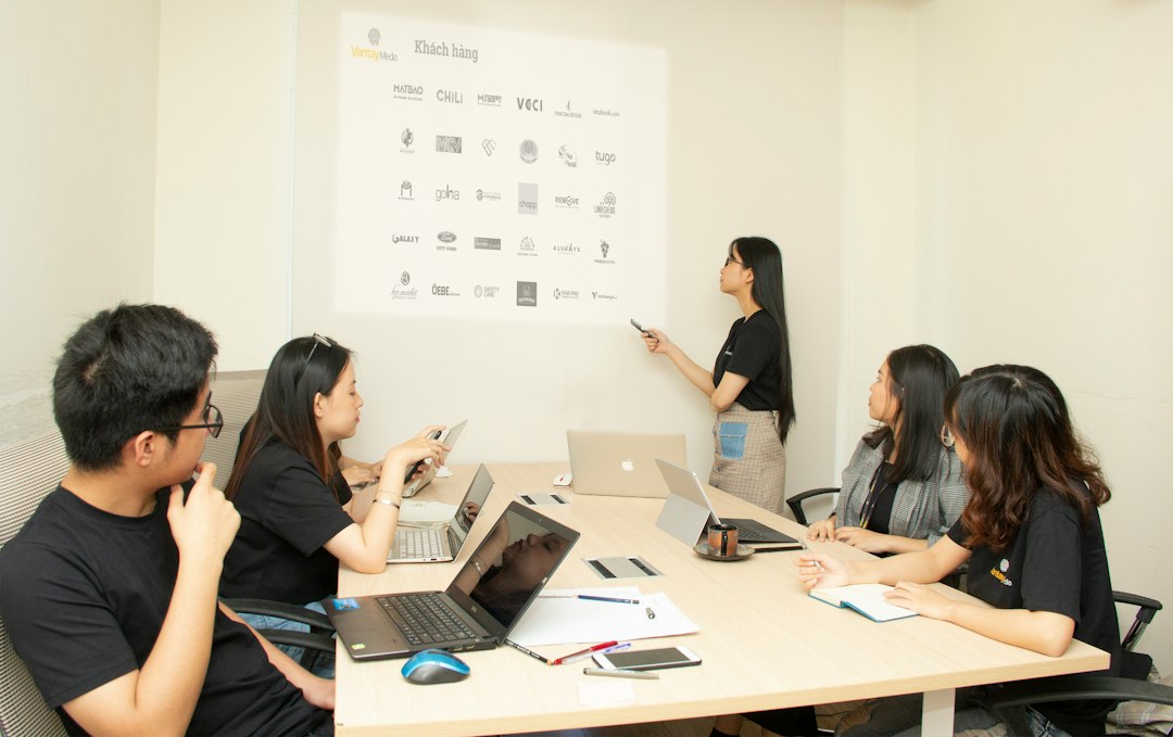Bóng Chuyền Nữ & Bài Học Tuyển Dụng Nhân Tài Đỉnh Cao